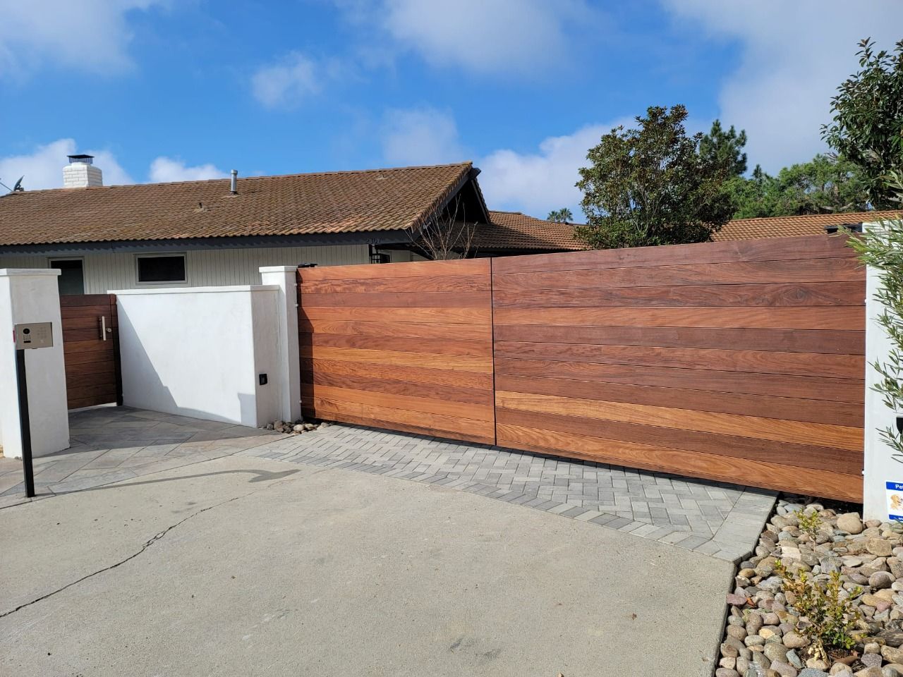 Hardwood driveway gate